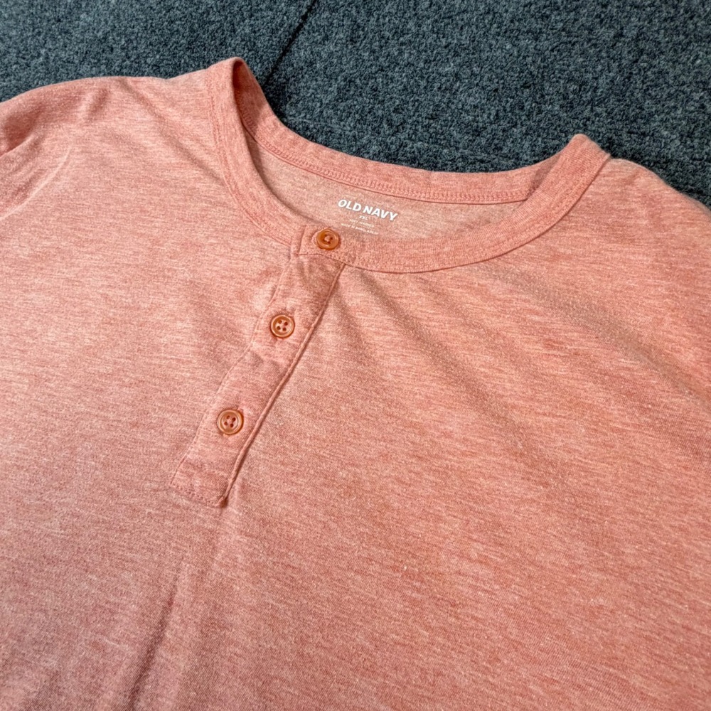 Old Navy Mens XXL Soft-Washed Henley T-Shirt‎ Short Sleeve Coral Pink Heathered